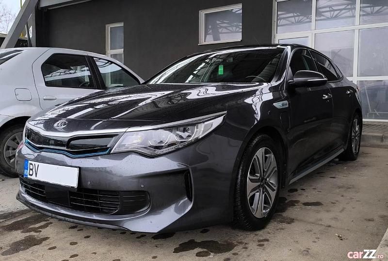 Gri Utilizat 2017 Kia Optima Hybrid Berlinǎ | 14.500 EUR - Imagine 1/4