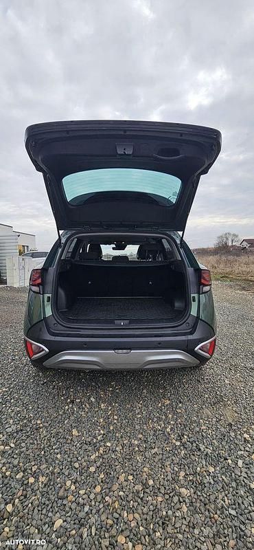 Second-hand Kia Sportage Style 136 CP (100 kW) 2023 Culoareverde SUV