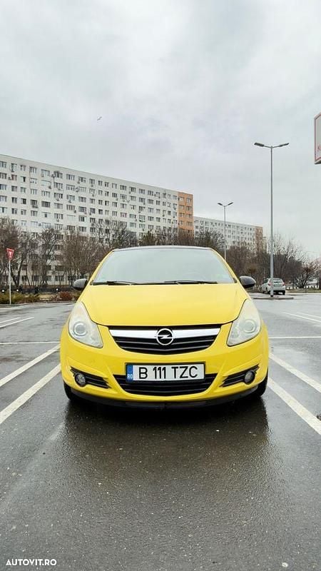 Second-hand Opel Corsa Color Edition 100 CP (73 kW) 2010 Culoaregalbeuriu Hatchback