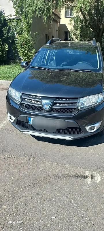 Second-hand Dacia Sandero Stepway 75 CP (55 kW) 2013 Negru Hatchback