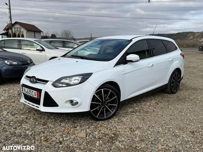 Culoarealb Second-hand 2015 Ford Focus Titanium Break | 5.200 EUR (Super Preț) - Imagine 1/4