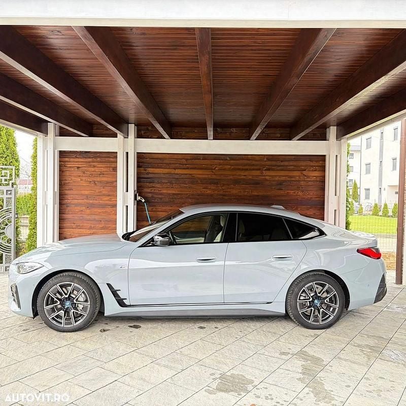 Second-hand BMW i4 210 kW (286 CP) 2023 Culoaregri Berlinǎ