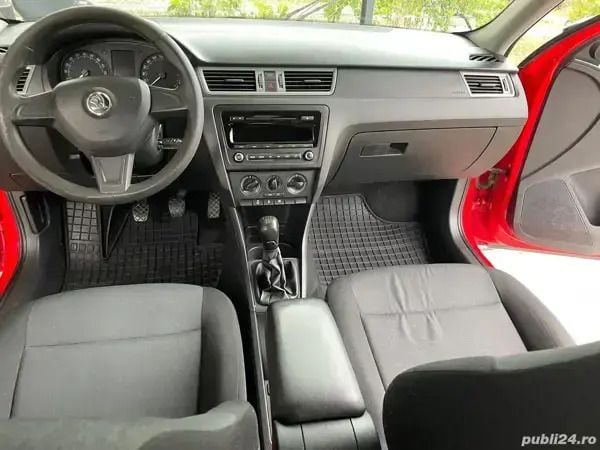 Utilizat 2015 Skoda Rapid Berlinǎ | 6.000 EUR (Puțin scump) - Imagine 1/4