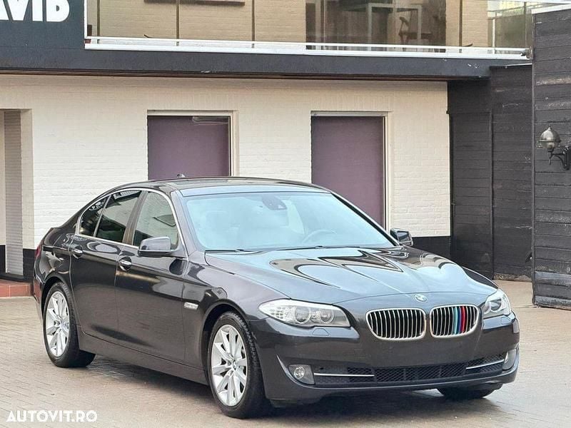 Culoaremaro Utilizat 2012 BMW 520 Comfort Edition Berlinǎ | 11.499 EUR (Preț bun) - Imagine 1/4