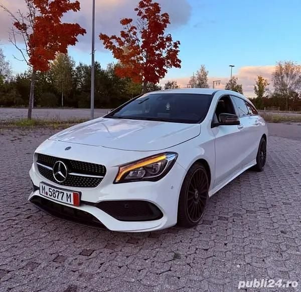 Alb Utilizat 2017 Mercedes CLA220 AMG Berlinǎ | 15.950 EUR - Imagine 1/4
