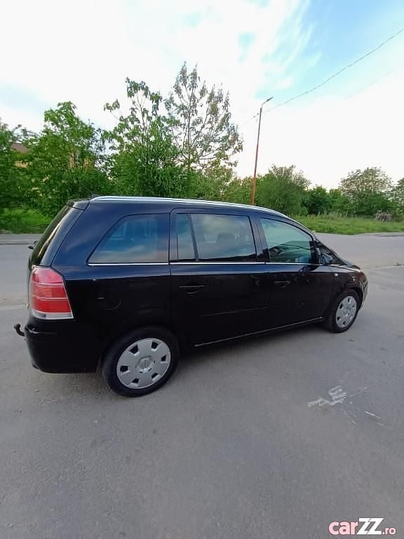 Utilizat 2008 Opel Zafira Monovolum | 2.700 EUR (Preț OK) - Imagine 1/4