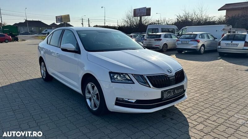 Alb Utilizat 2018 Skoda Octavia Break | 12.499 EUR (Preț OK) - Imagine 1/4