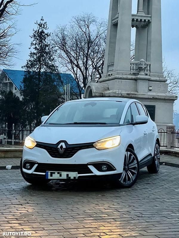 Second-hand Renault Grand Scénic IV 110 CP (80 kW) 2017 Culoarealb Monovolum