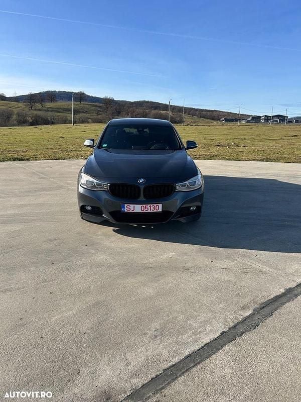 Culoaregri Second-hand 2015 BMW 320 Sport Line Berlinǎ | 12.999 EUR (Preț bun) - Imagine 1/4