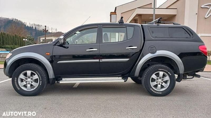 Second-hand Mitsubishi L200 136 CP (100 kW) 2009 Culoarenegru Pickup
