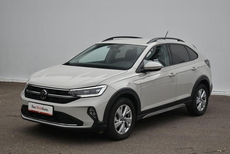 Gri mediu normal Utilizat 2024 VW Taigo Life SUV | 18.900 EUR (Preț OK) - Imagine 1/4