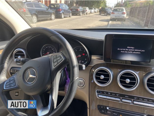 Second-hand Mercedes 220 174 CP (127 kW) 2017 Negru SUV