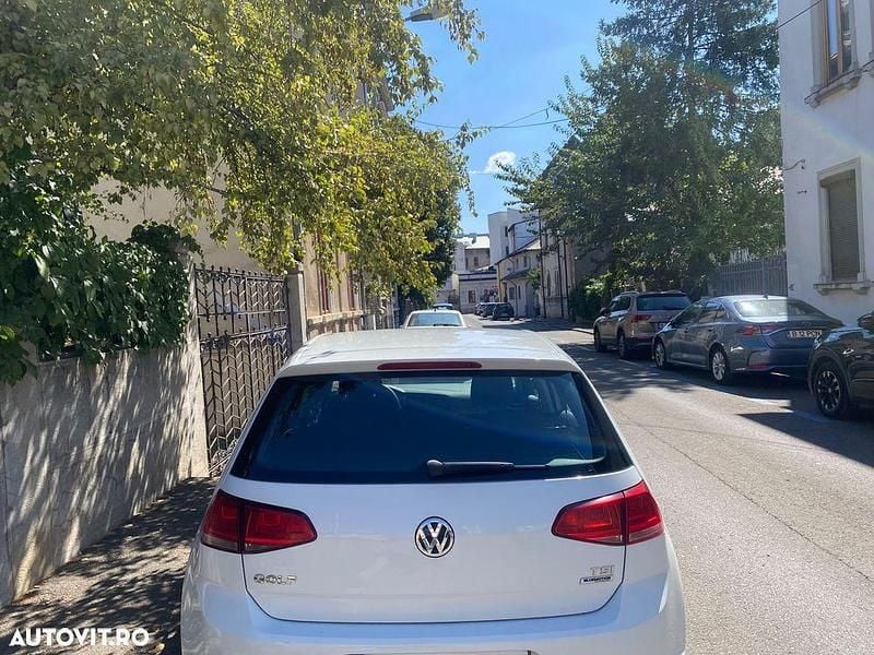 Second-hand VW Golf VII Trendline 85 CP (62 kW) 2014 Culoarealb Hatchback
