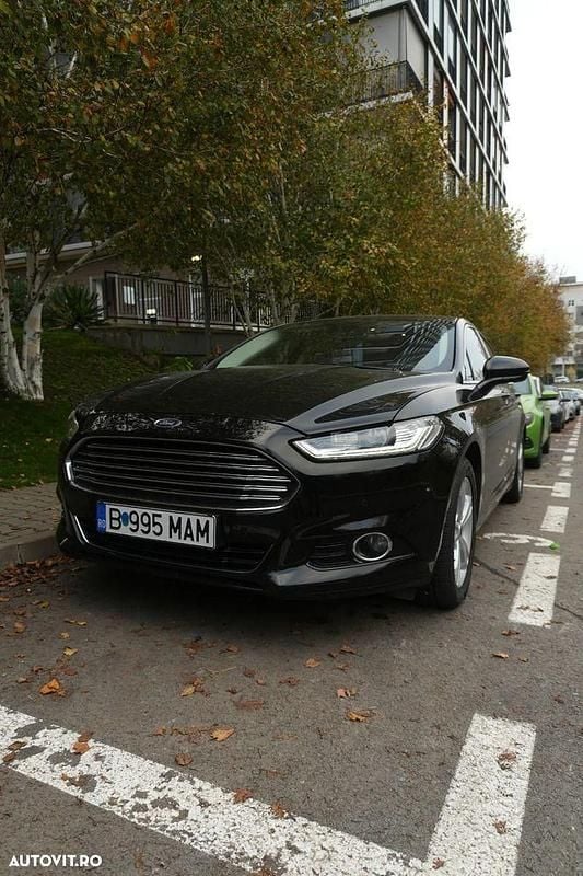 Culoarenegru Utilizat 2017 Ford Mondeo Titanium Berlinǎ | 13.800 EUR (Puțin scump) - Imagine 1/4