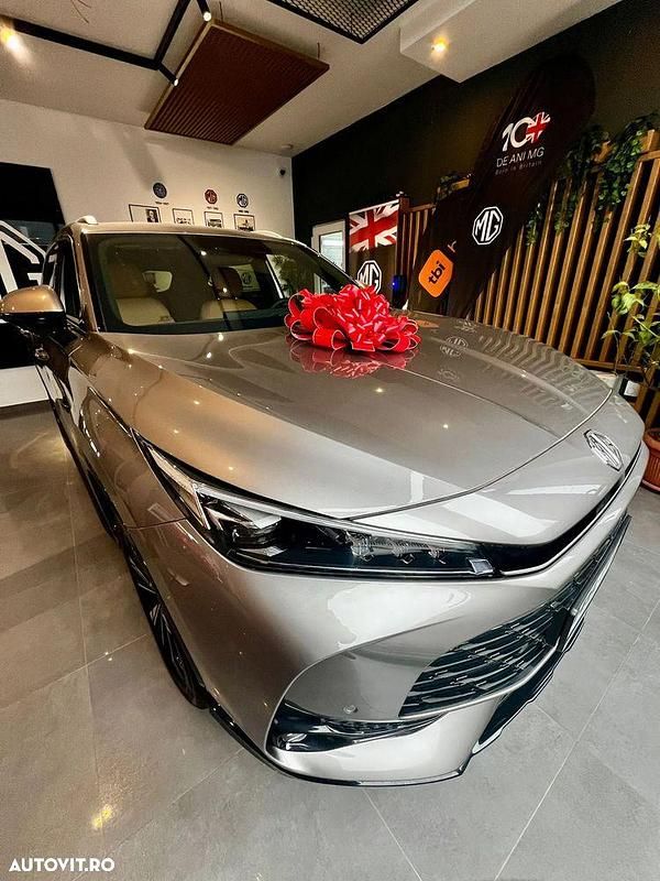 Nouă MG EHS Luxury 258 CP (189 kW) 2025 Culoarebej SUV