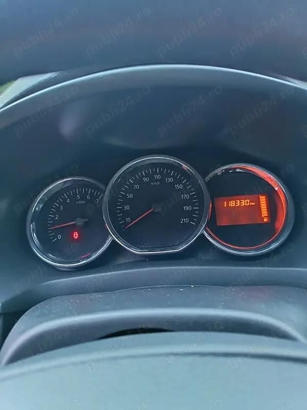Utilizat 2013 Dacia Sandero Hatchback | 4.200 EUR (Preț OK) - Imagine 1/4