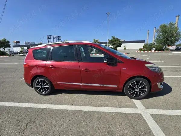 Utilizat 2013 Renault Scénic III Monovolum | 5.490 EUR (Preț OK) - Imagine 1/4