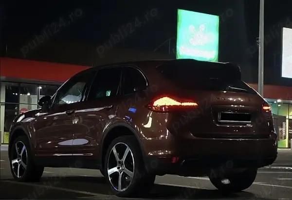 Second-hand Porsche Cayenne 245 CP (180 kW) 2012 Visiniu SUV