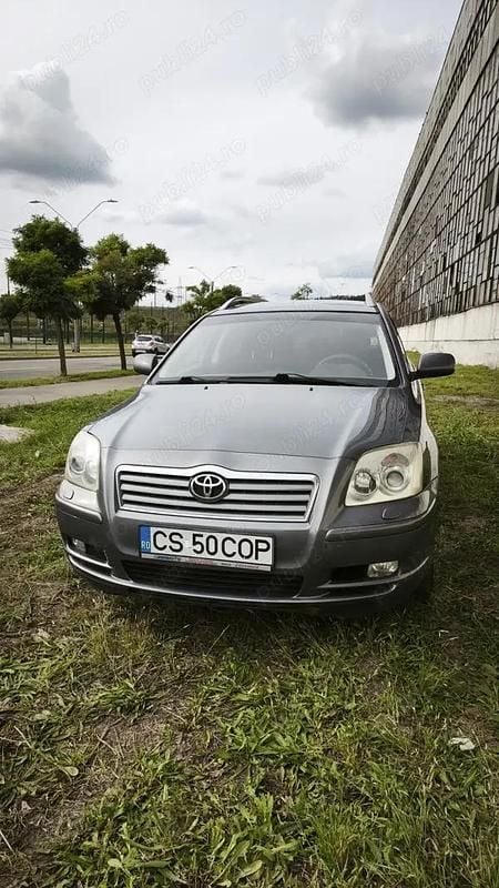 Utilizat 2005 Toyota Avensis Break | 2.500 EUR (Preț OK) - Imagine 1/4