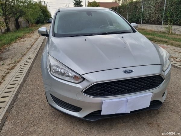 Utilizat 2015 Ford Focus Hatchback | 4.000 EUR (Super Preț) - Imagine 1/4