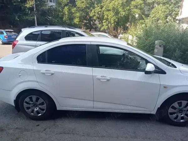 Utilizat 2012 Chevrolet Aveo Berlinǎ | 3.250 EUR - Imagine 1/4