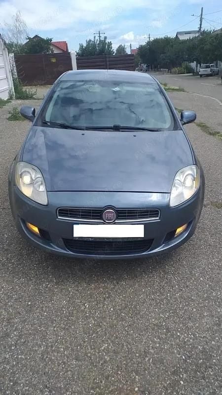 Albastru Utilizat 2008 Fiat Bravo Hatchback | 2.150 EUR (Super Preț) - Imagine 1/4