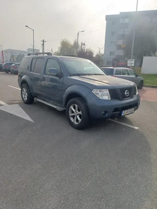 Utilizat 2007 Nissan Pathfinder SUV | 4.300 EUR (Preț bun) - Imagine 1/4