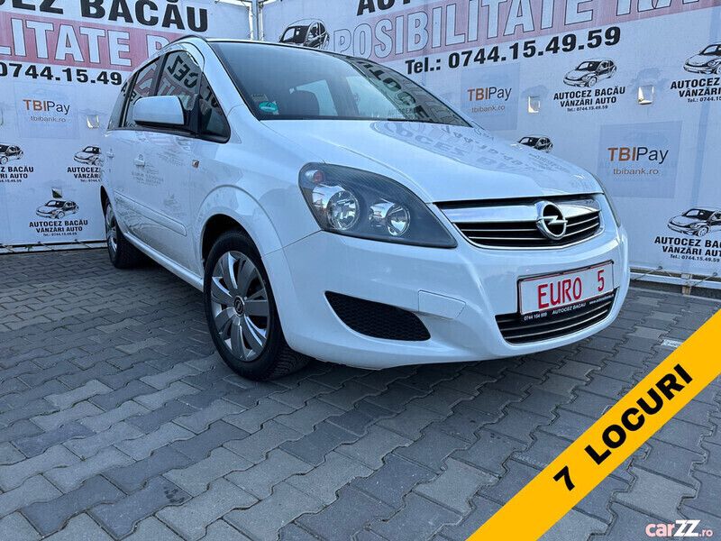 Alb Utilizat 2013 Opel Zafira Family Monovolum | 5.330 EUR (Puțin scump) - Imagine 1/4