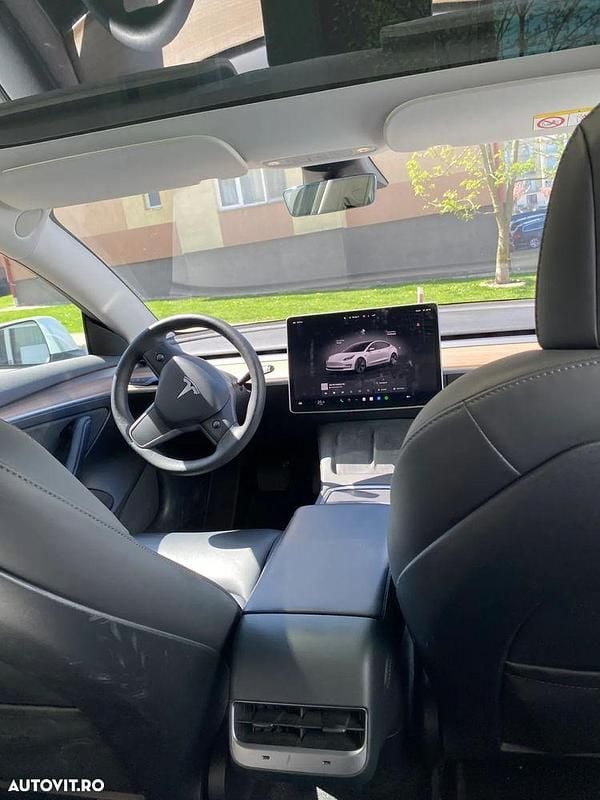 Culoarealb Utilizat 2023 Tesla Model 3 Long Range AWD Berlinǎ | 14.000 EUR - Imagine 1/4