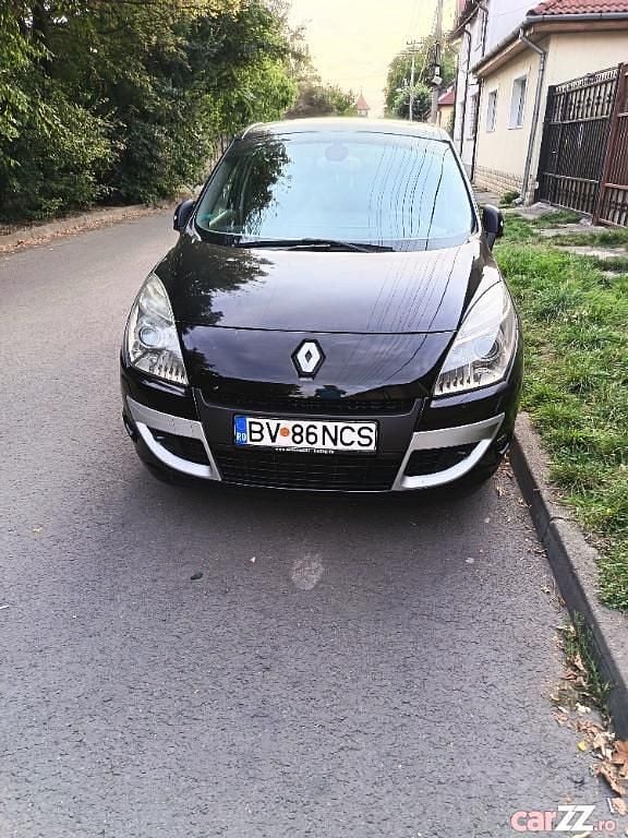 Utilizat 2011 Renault Scénic III Monovolum | 3.500 EUR - Imagine 1/4