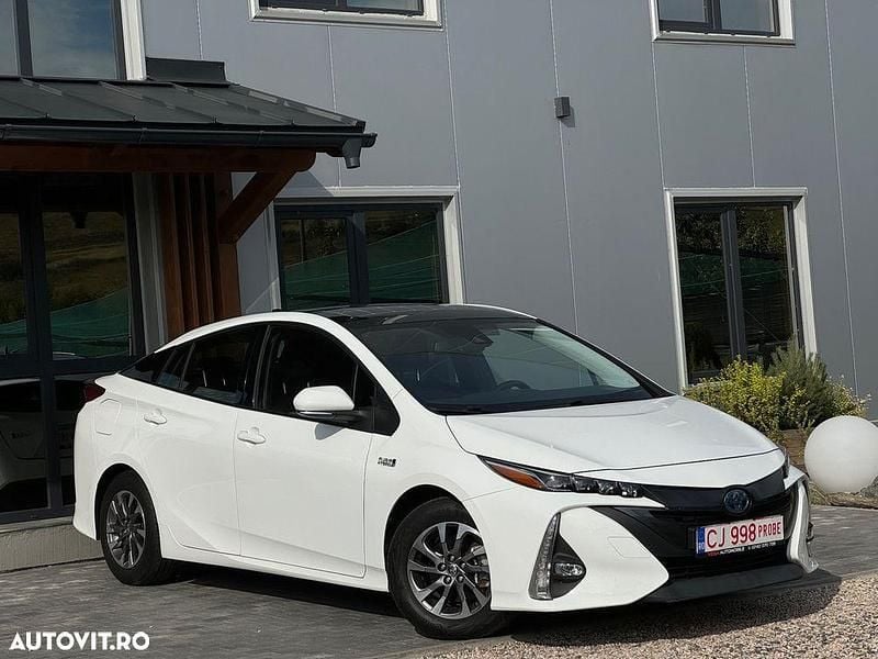 Alb Utilizat 2020 Toyota Prius Plug-in Hybrid Hatchback | 19.999 EUR - Imagine 1/4
