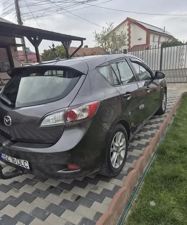 Utilizat 2012 Mazda 3 Hatchback | 3.800 EUR (Preț bun) - Imagine 1/4