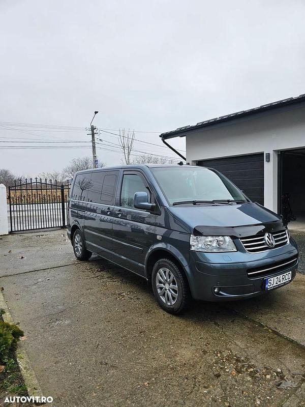 Second-hand VW Multivan 174 CP (127 kW) 2006 Culoaregri Van