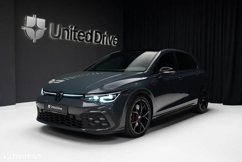 Culoaregri Utilizat 2024 VW Golf VIII Hatchback | 27.900 EUR (Super Preț) - Imagine 1/4