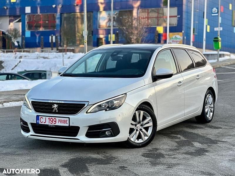 Second-hand Peugeot 308 Allure 120 CP (88 kW) 2017 Culoarealb Break