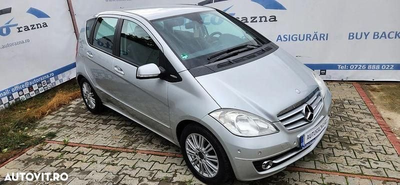 Culoareargint Utilizat 2009 Mercedes A160 Hatchback | 3.950 EUR (Preț OK) - Imagine 1/4