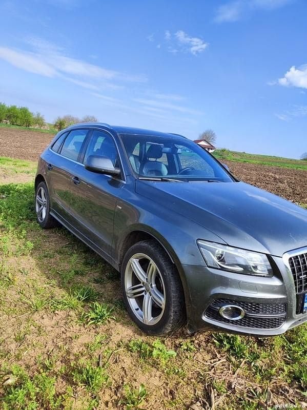 Gri Utilizat 2010 Audi Q5 SUV | 8.700 EUR (Preț bun) - Imagine 1/4