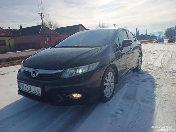 Second-hand Honda Civic 141 CP (103 kW) 2013 Negru Berlinǎ