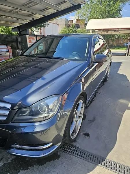 Second-hand Mercedes C220 125 CP (91 kW) 2012 Berlinǎ