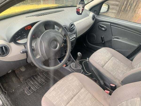 Utilizat 2012 Dacia Sandero Hatchback | 1.100 EUR (Super Preț) - Imagine 1/4