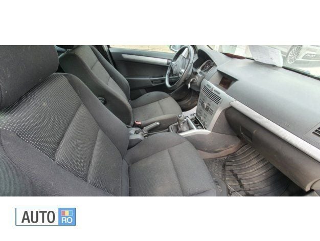 Second-hand Opel Astra 140 CP (102 kW) 2006 Negru Break