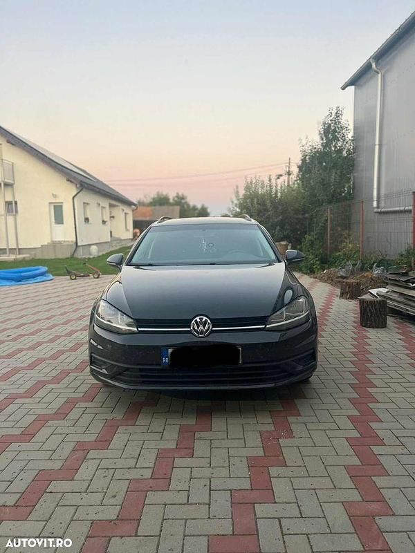 Second-hand VW Golf VII Comfortline 115 CP (84 kW) 2017 Culoarenegru Break