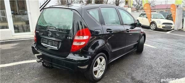 Second-hand Mercedes A180 109 CP (80 kW) 2005 Negru Hatchback