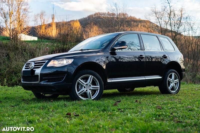 Culoarenegru Utilizat 2008 VW Touareg SUV | 6.550 EUR (Preț OK) - Imagine 1/4