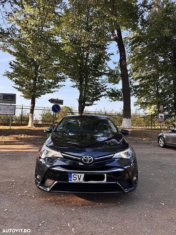 Culoarealbastru Utilizat 2017 Toyota Avensis Berlinǎ | 12.500 EUR (Preț OK) - Imagine 1/4