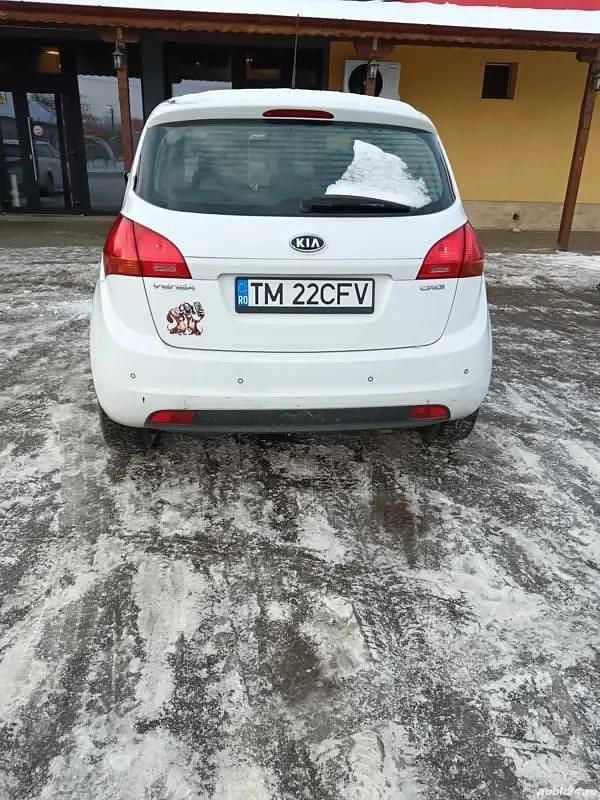 Second-hand Kia Venga 90 CP (66 kW) 2010 Alb Hatchback