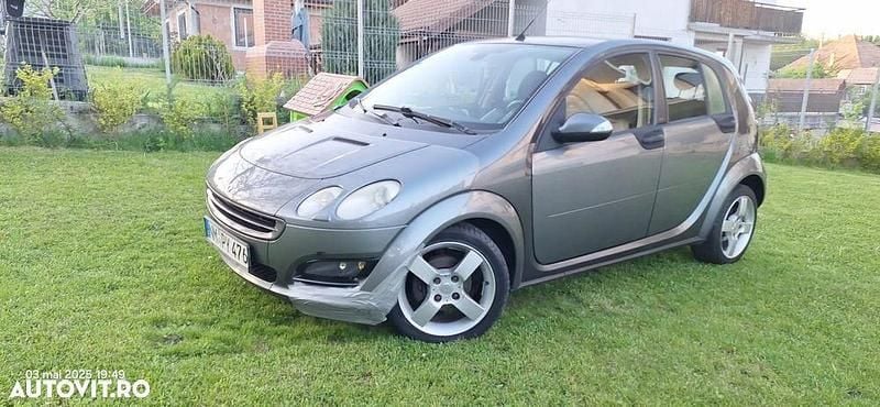 Second-hand Smart ForFour 109 CP (80 kW) 2004 Culoareargint Hatchback