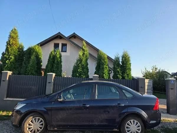 Albastru Utilizat 2008 Ford Focus Berlinǎ | 2.399 EUR (Preț OK) - Imagine 1/4