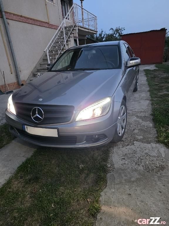 Utilizat 2009 Mercedes C220 | 5.200 EUR - Imagine 1/4