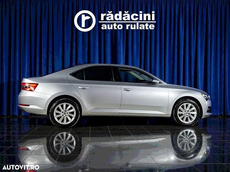 Second-hand Skoda Superb Ambition 150 CP (110 kW) 2021 Culoareargint Berlinǎ